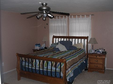 4th image of 3 Lexington Ct