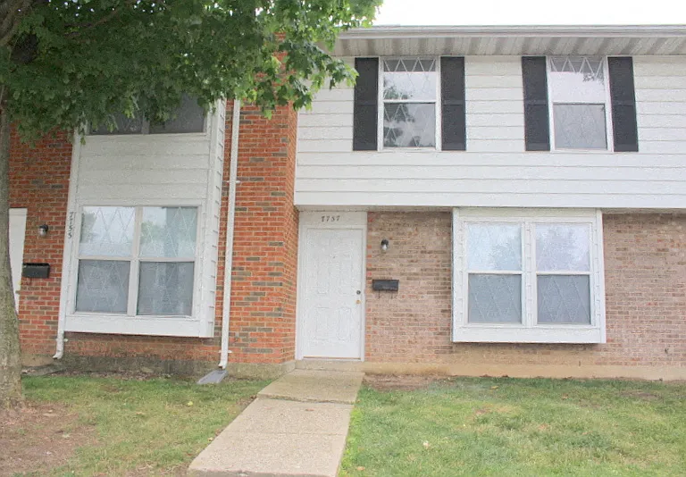7757 Mount Hood Dr — Photo 1