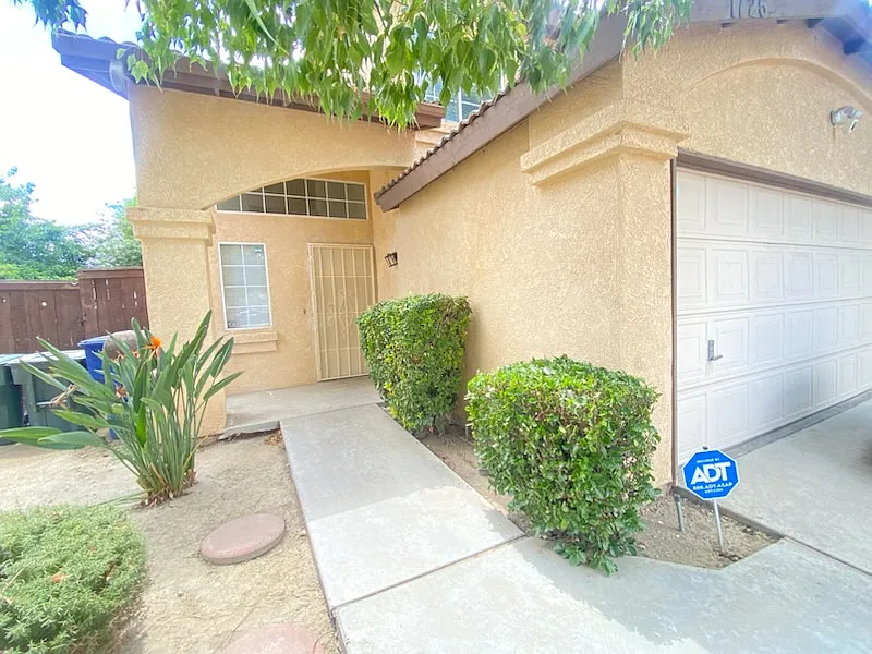 Building Photo - 1725 Scenic View Dr