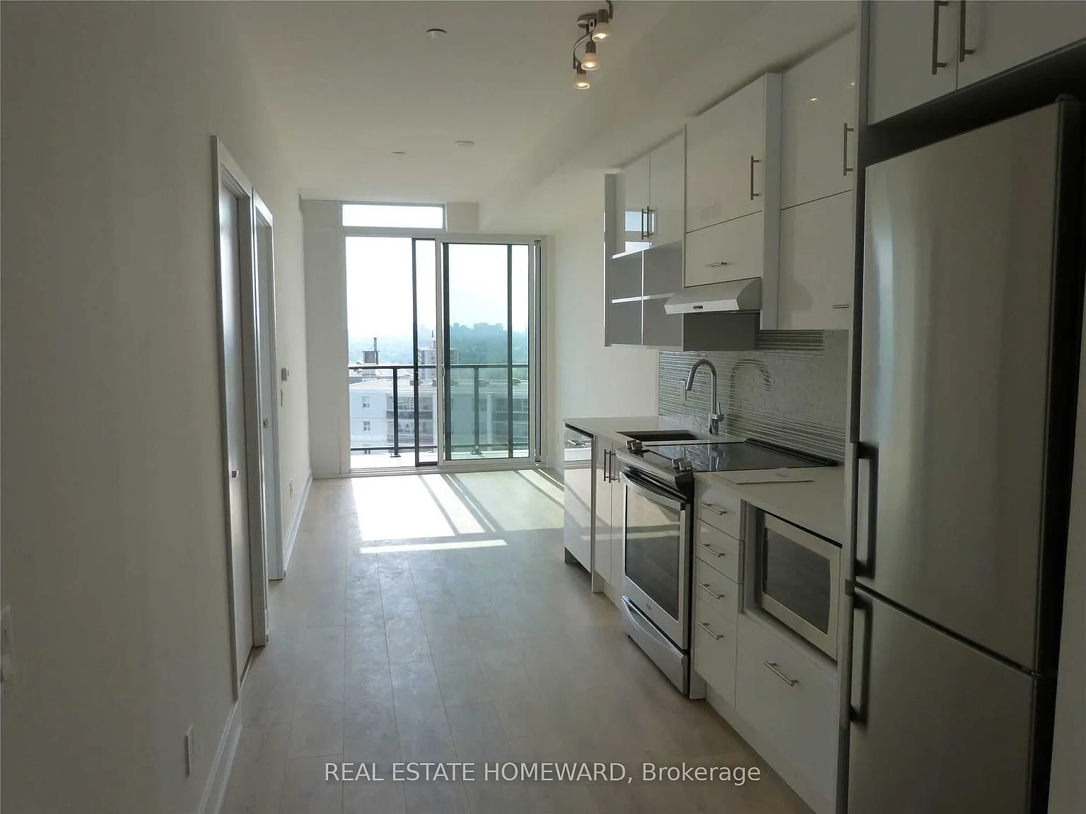 2 bed, $2,400 — Photo 2