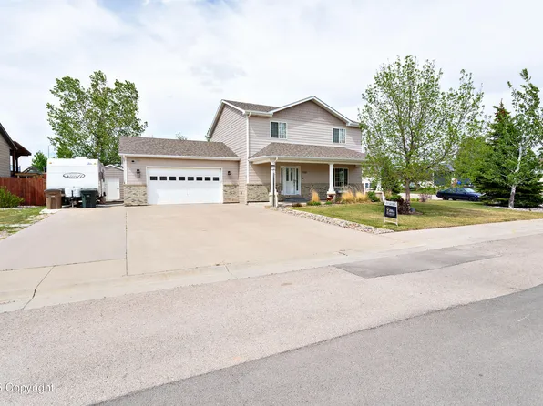 1605 Manchester St, Gillette, WY 82716