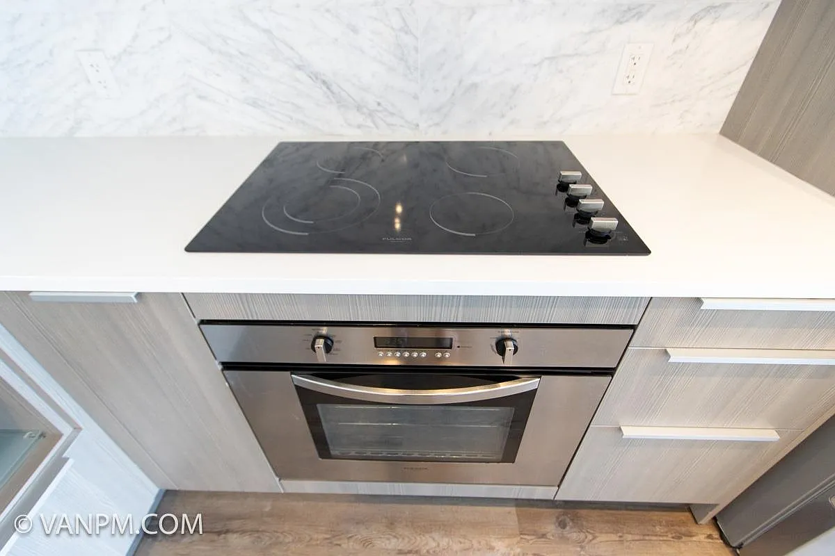 1 bed, 500 sqft, $2,200 — Photo 4