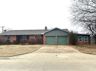 3104 Meadow Ln, Ponca City, OK 74604