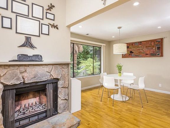 4th image of 3615 Brach Way