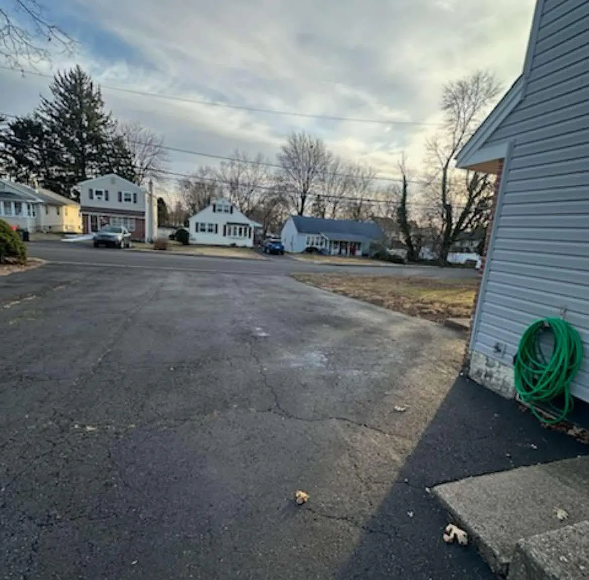 2 bed, 1.5 bath, 1500 sqft, $2,100 — Photo 3