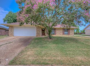 5311 Hollyhock Ln, Bossier City, LA 71112