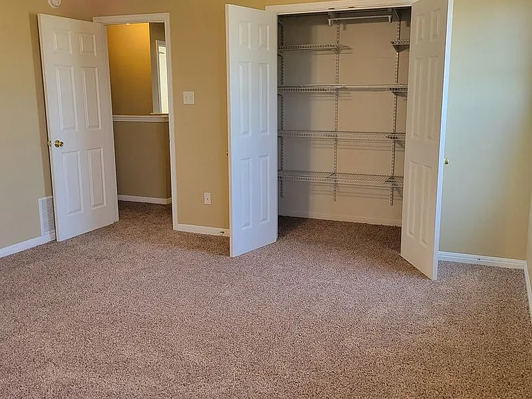 2611 Echo Dr — Photo 20