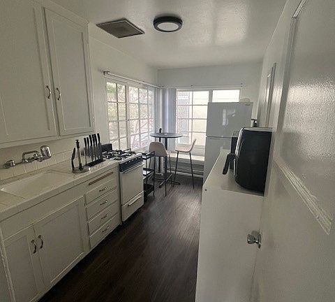 3rd image of 1232 15th St APT G