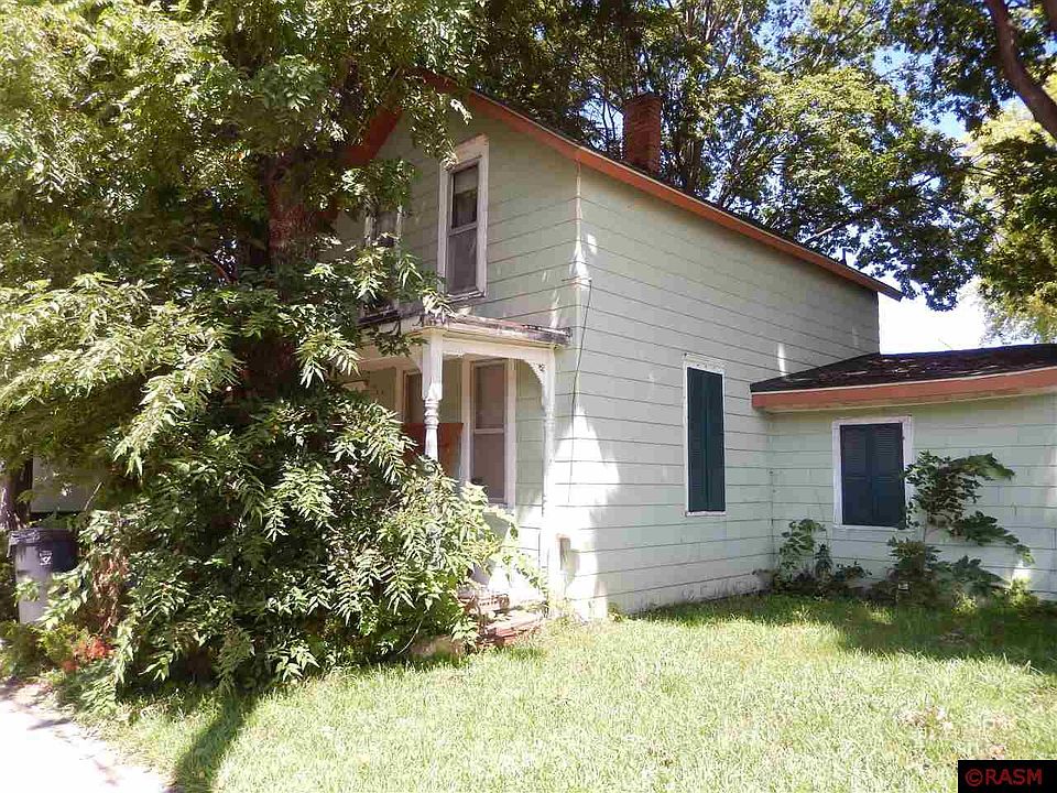 1st image of 222 E Rock St