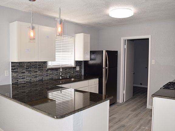 2nd image of 442 Northstar Dr