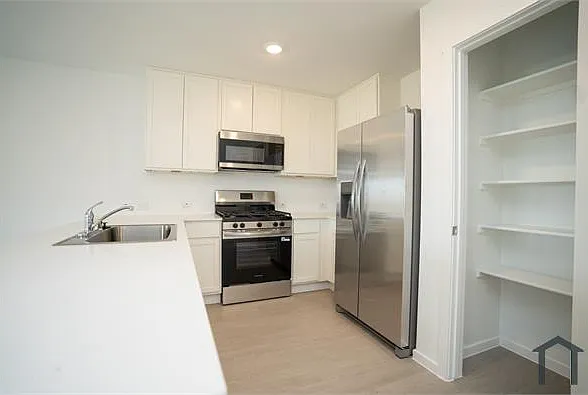 1204 Canyon Wren Dr — Photo 9