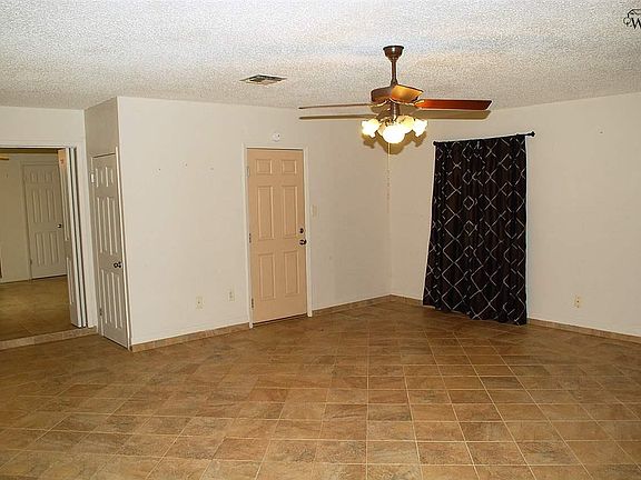 4th image of 1522 Glendale Dr