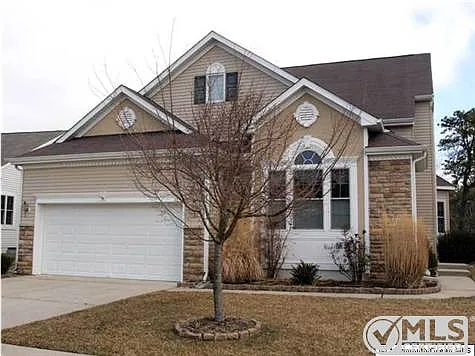 44 Spring Lake Blvd photo 1