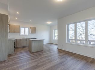 663 Deere St #1, Welland, ON L3B2M2