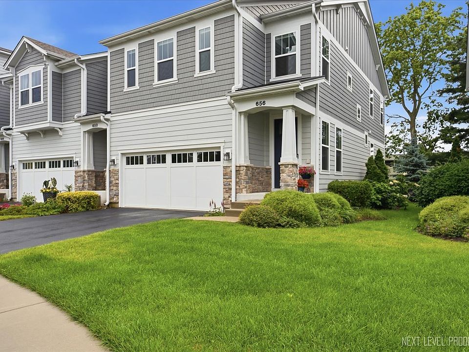 1st image of 656 Riverbank Dr