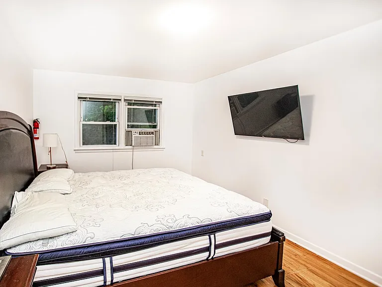 391 Manila Ave #2 — Photo 25