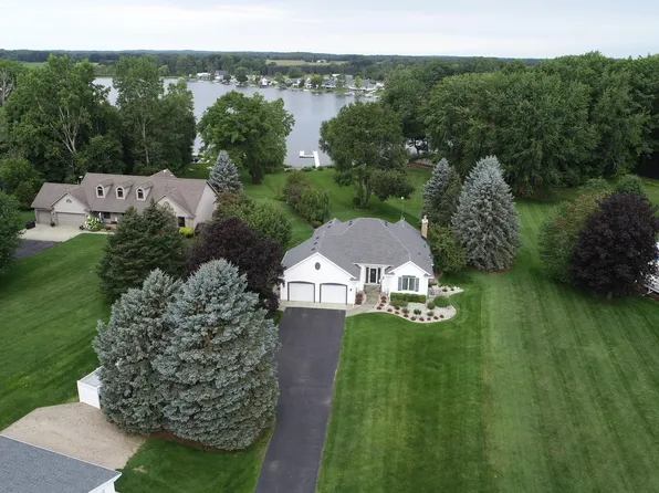 5344 Clifford Ct NW, Stanton, MI 48888