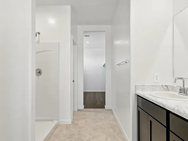 2761 W Sheppard Ave — Photo 5