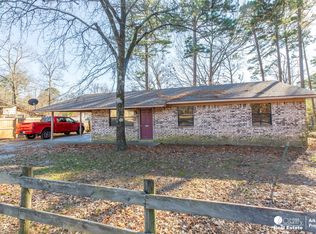 2104 Andrys St, Mena, AR 71953