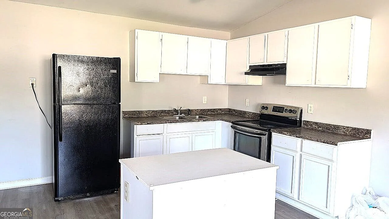2 bed, 1.0 bath, 960 sqft, $1,000 — Photo 3