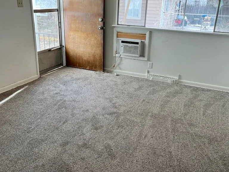 1537 W Byers Pl — Photo 2