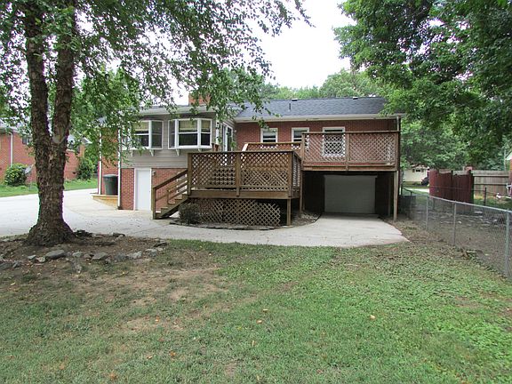 4th image of 3013 Dellwood Dr