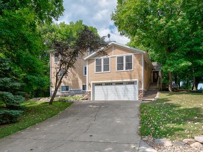 2305 Dixon St Okoboji Ia 51355 Zillow