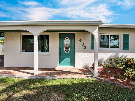 3rd image of 432 Inglewood Drive
