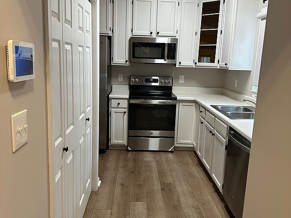 2nd image of 1105 E 8th Ave APT 1