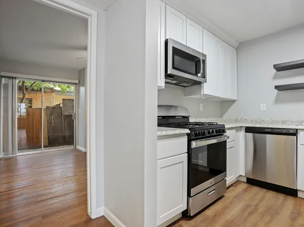 3000 Coffee, 3000 Coffee Rd APT A8, Modesto, CA 95355