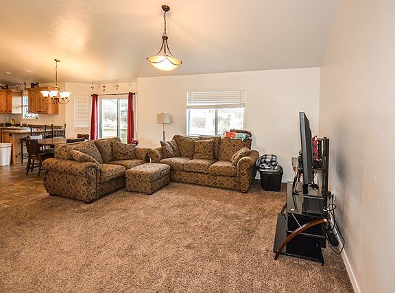 4th image of 345 Wind River Dr