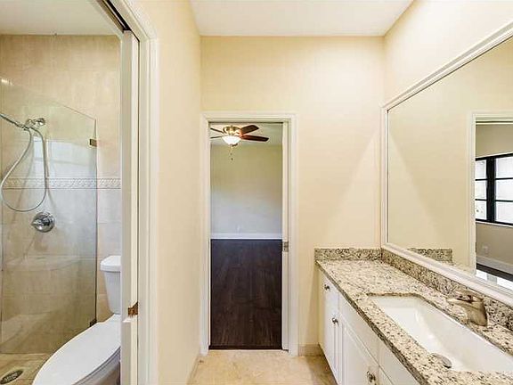 5th image of 16180 Saddle Ln