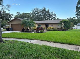 1454 Queen Anne Blvd, Palm Harbor, FL 34684
