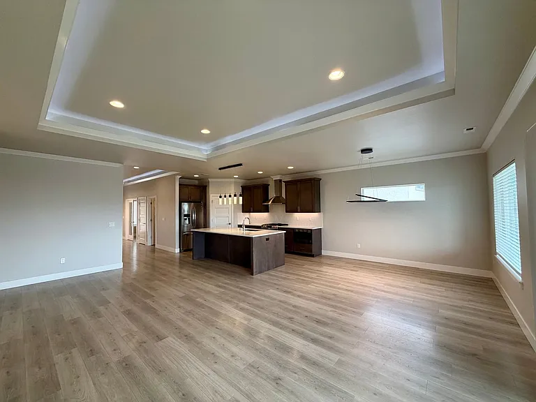 1808 Somers Ln — Photo 10