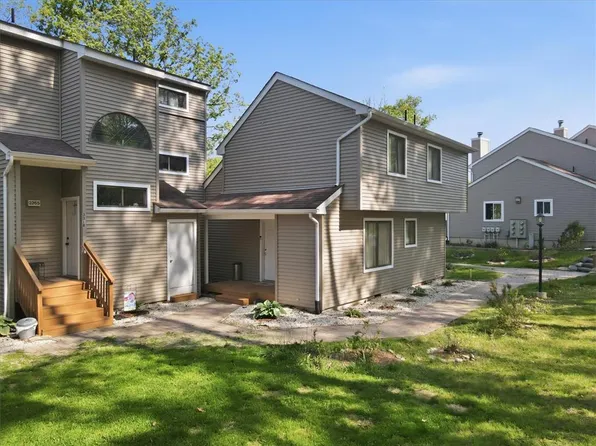 3322 Windermere Dr, Bushkill, PA 18324