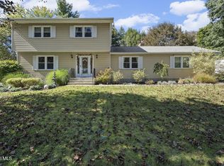 809 Westmoreland Drive, Niskayuna, NY 12309