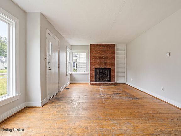 3rd image of 3936 Kennison Ave
