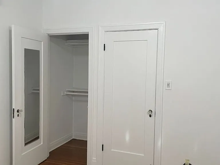 1002 N Sweetzer Ave — Photo 24
