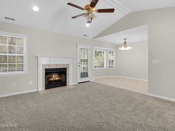 3rd image of 119 Leonard Drive