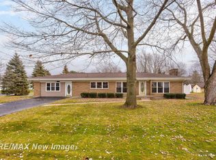 650 Gillette Dr, Saginaw, MI