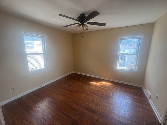 5th image of 3345 E 146th St