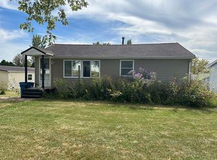 305 Center St, Stockton, IA 52769