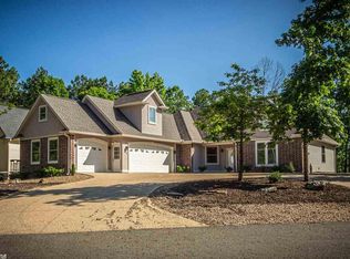 11 Purista Ln, Hot Springs Village, AR 71909