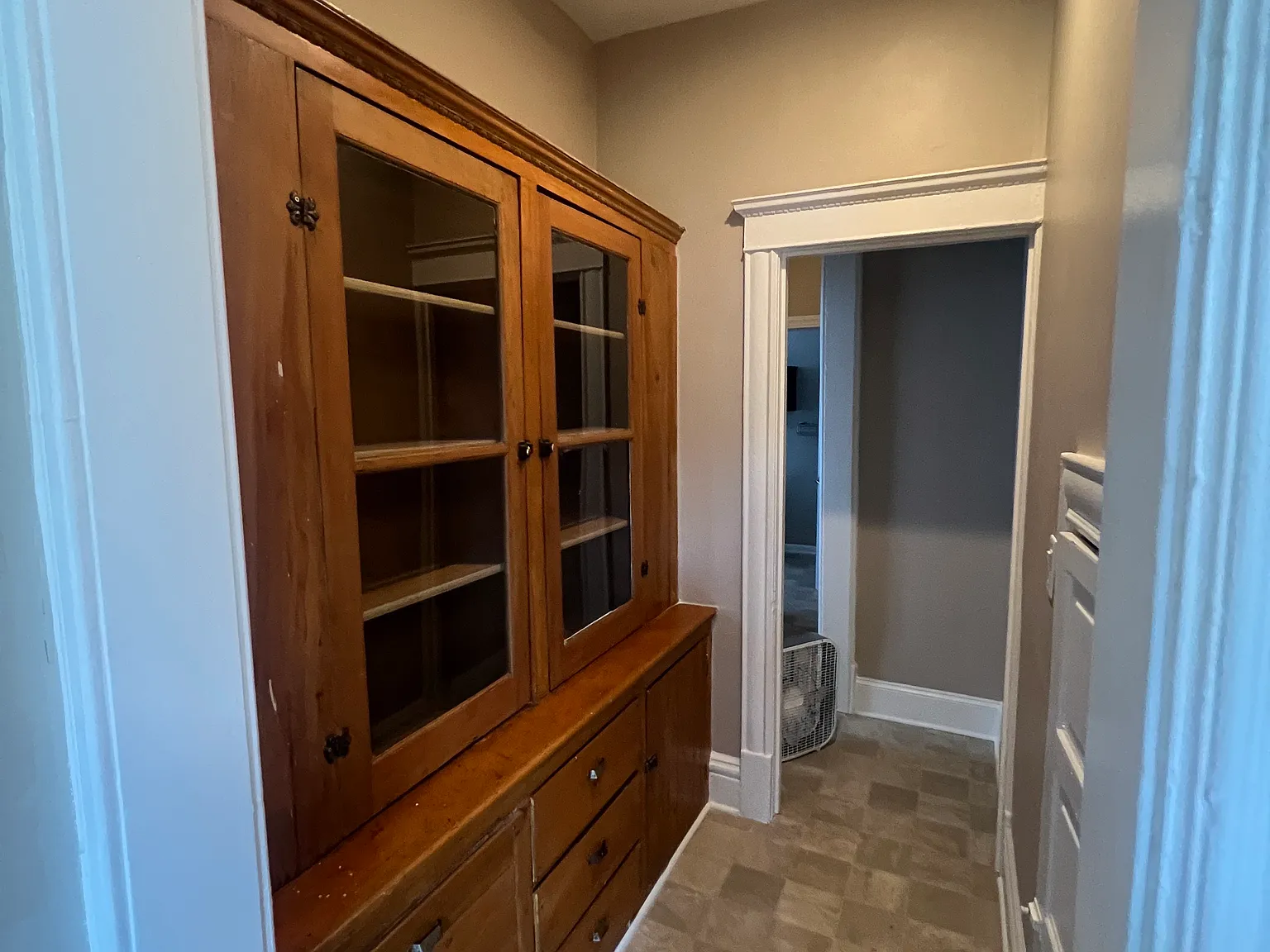 1 bed, 800 sqft, $950 — Photo 2