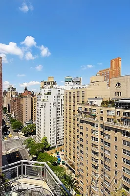 Sold by Bellmarc Realty | media 3