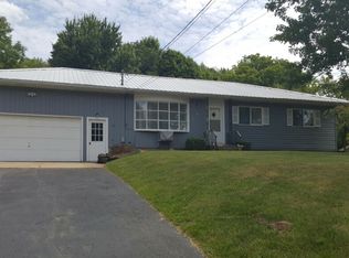 709 Fay Rd, Syracuse, NY 13219