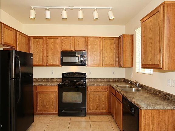 5th image of 4142 E Carla Vista Dr