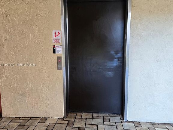 4th image of 3400 Foxcroft Rd APT 209