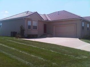 1411 SW Logos Dr, Lees Summit, MO 64081