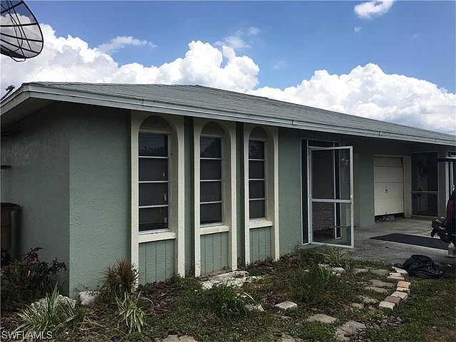 1st image of 505 SE 5th Pl